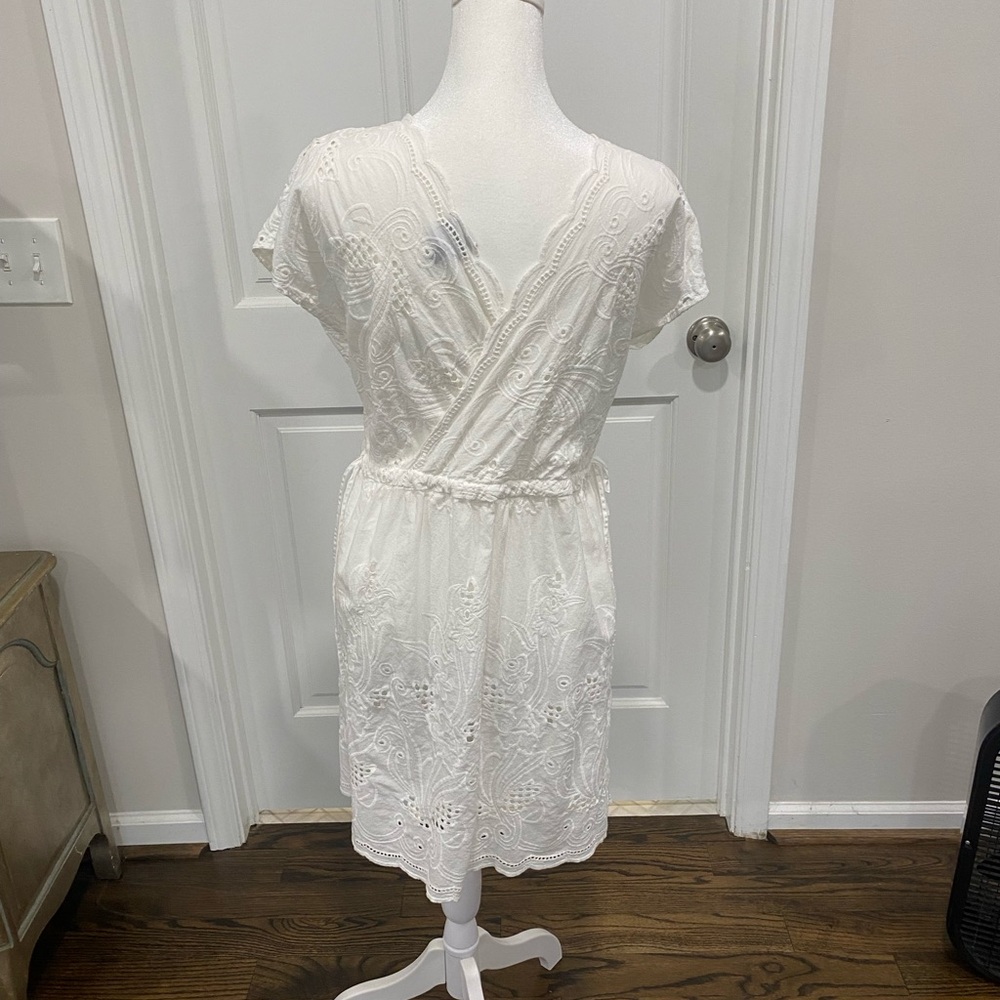 Cabi White Eyelet Coverup Size Small - Picture 5 of 8